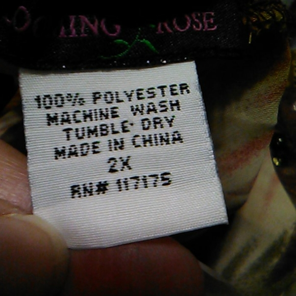 Multicolored Top 3/4 Dolman Sleeve - Picture 9 of 9